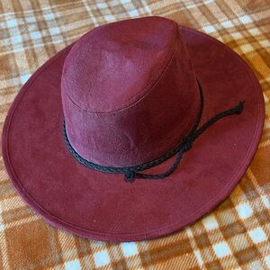 Flat rimmed hat